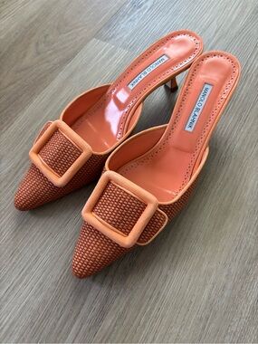 Manolo Blahnik Maysalebi 50MM Boramora Raffia & Leather Mules
